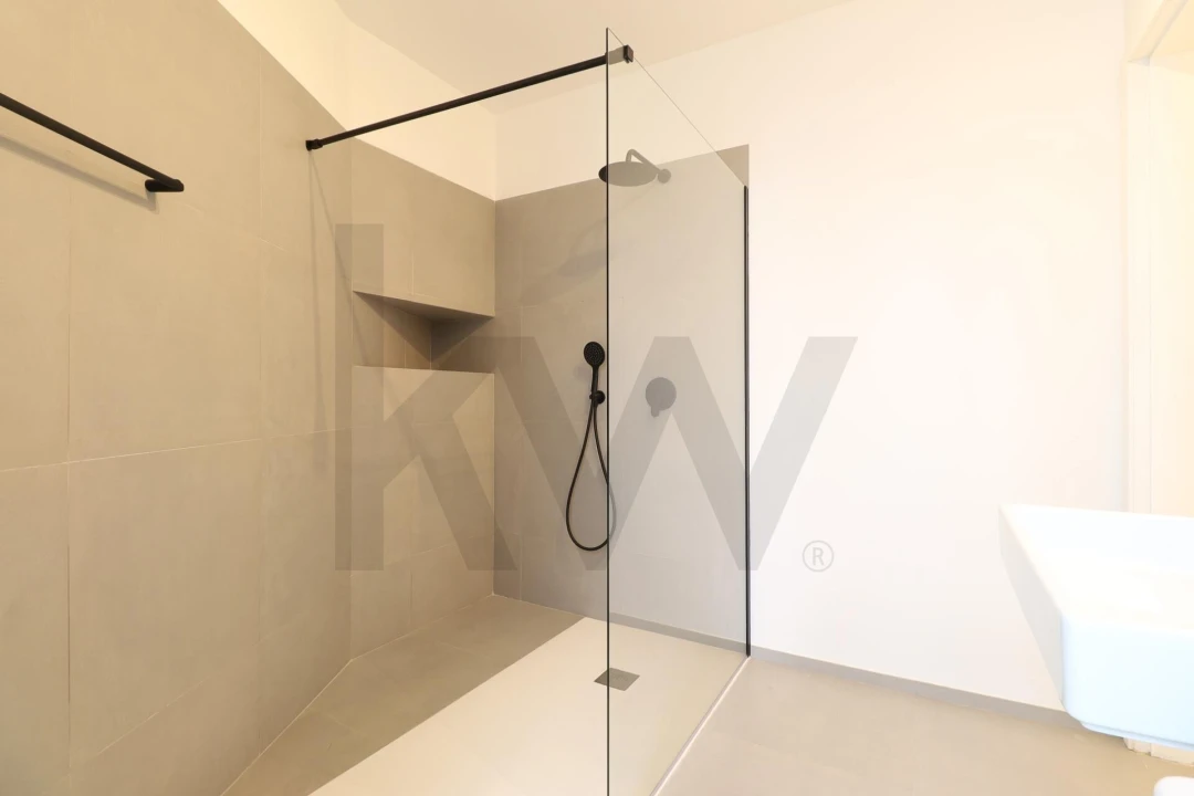 Apartamento T2 para Arrendamento em Misericórdia Foto 26