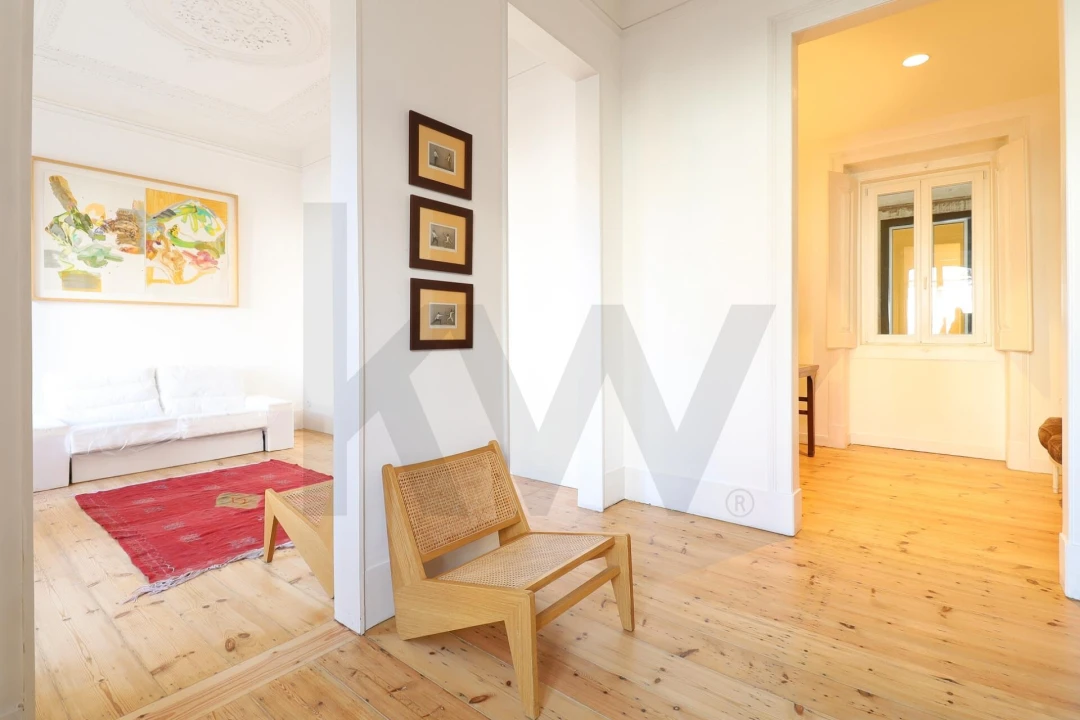 Apartamento T2 para Arrendamento em Misericórdia Foto 2