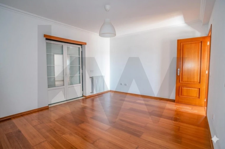 Moradia T3 para Venda em Nadadouro Foto 13