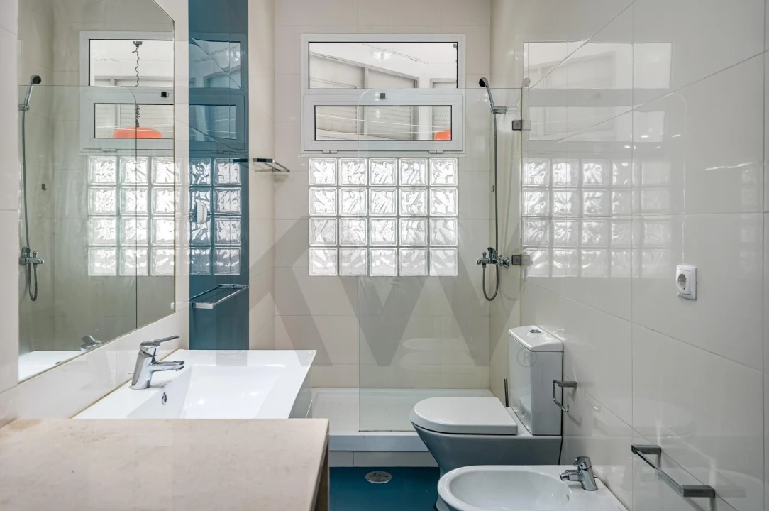 Apartamento T2 para Arrendamento em Arroios Foto 15