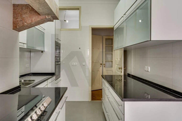 Apartamento T2 para Arrendamento em Arroios Foto 18