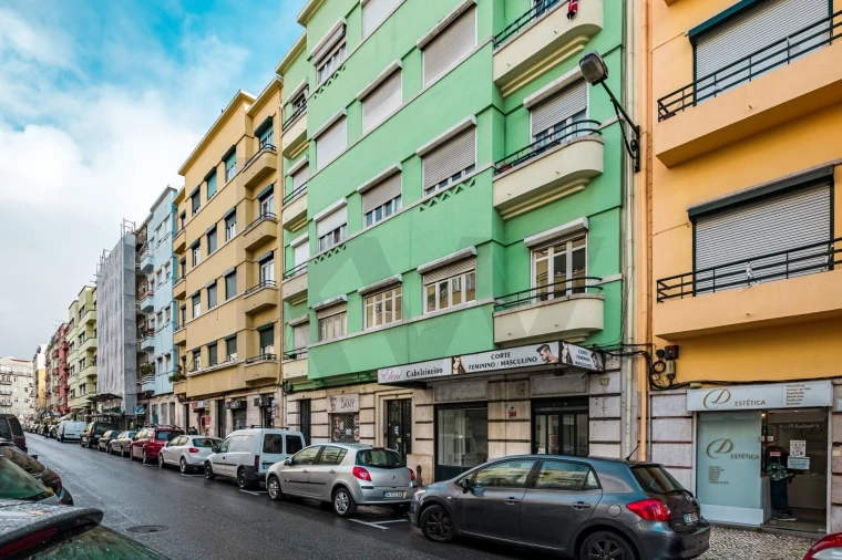 Apartamento T2 para Arrendamento em Arroios Foto 23