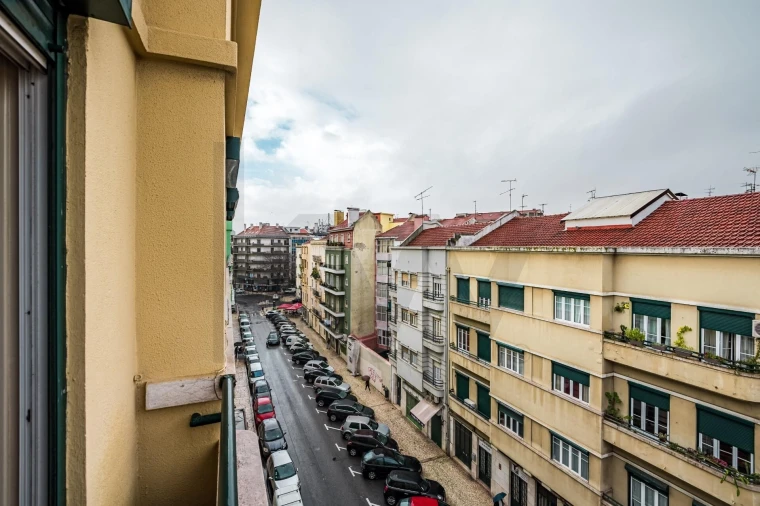 Apartamento T2 para Arrendamento em Arroios Foto 22