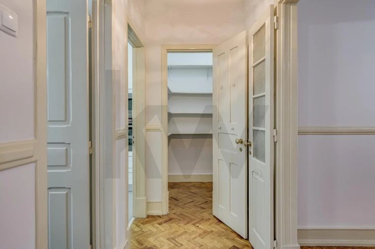 Apartamento T2 para Arrendamento em Arroios Foto 9