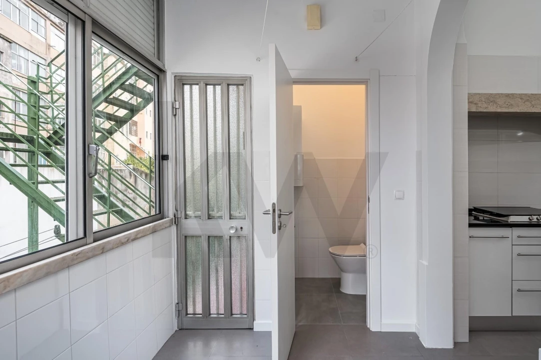 Apartamento T2 para Arrendamento em Arroios Foto 19