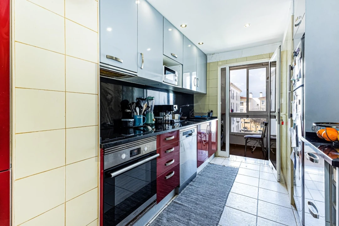 Apartamento T3 para Venda em Portimão Foto 3