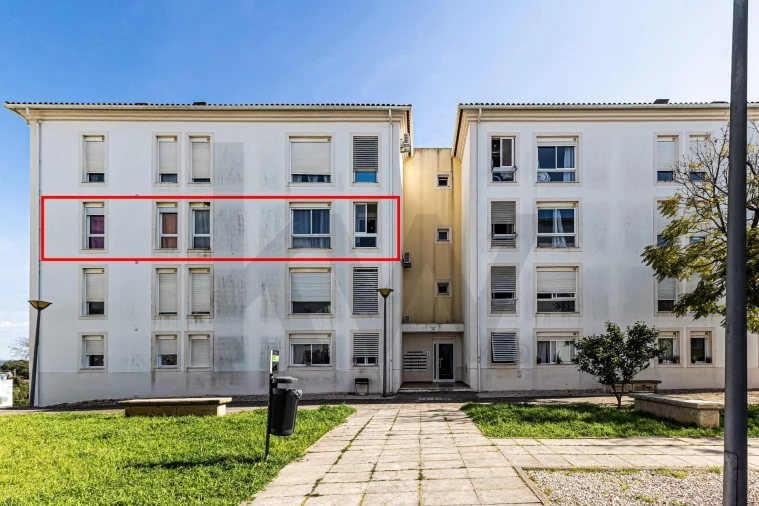 Apartamento T3 para Venda em Portimão Foto 2