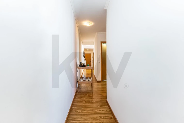 Apartamento T3 para Venda em Portimão Foto 15