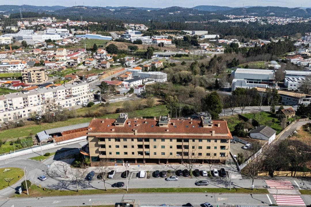 Apartamento T4 para Venda em São João da Madeira Foto 1