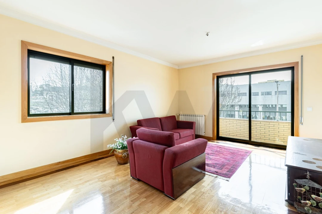 Apartamento T4 para Venda em São João da Madeira Foto 8