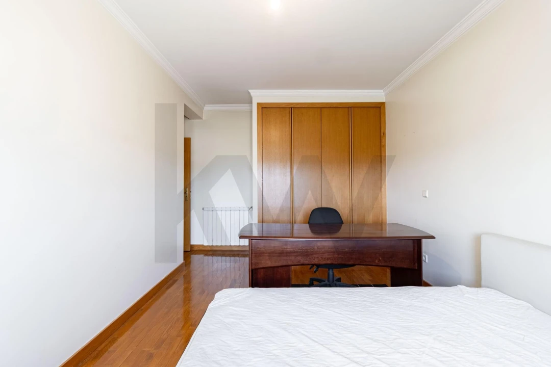 Apartamento T4 para Venda em São João da Madeira Foto 14