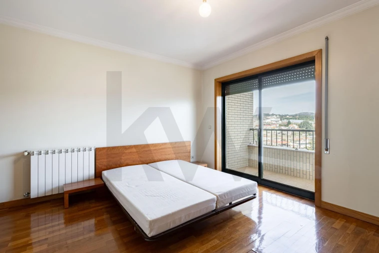 Apartamento T4 para Venda em São João da Madeira Foto 18