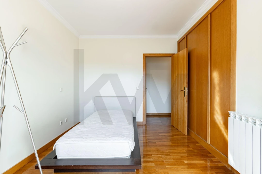 Apartamento T4 para Venda em São João da Madeira Foto 24