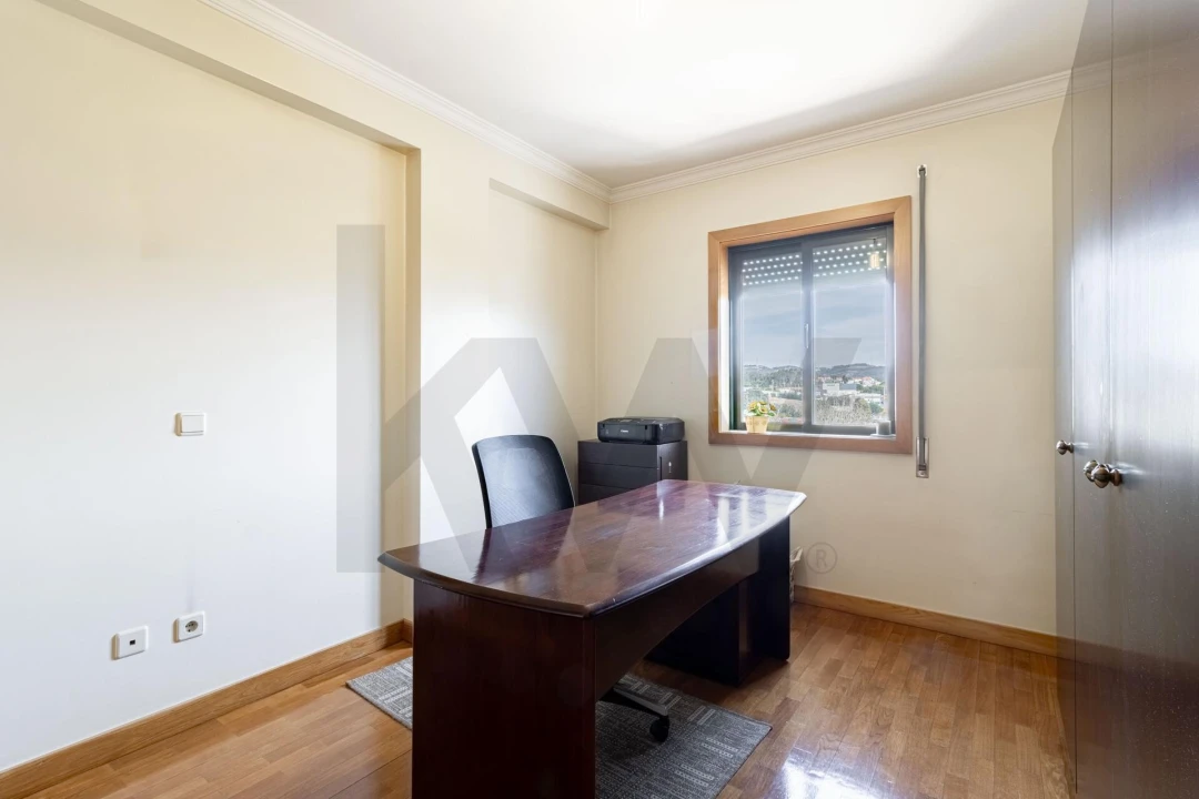 Apartamento T4 para Venda em São João da Madeira Foto 22