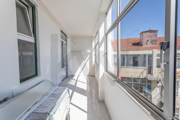 Apartamento T4 para Venda em Arroios Foto 24