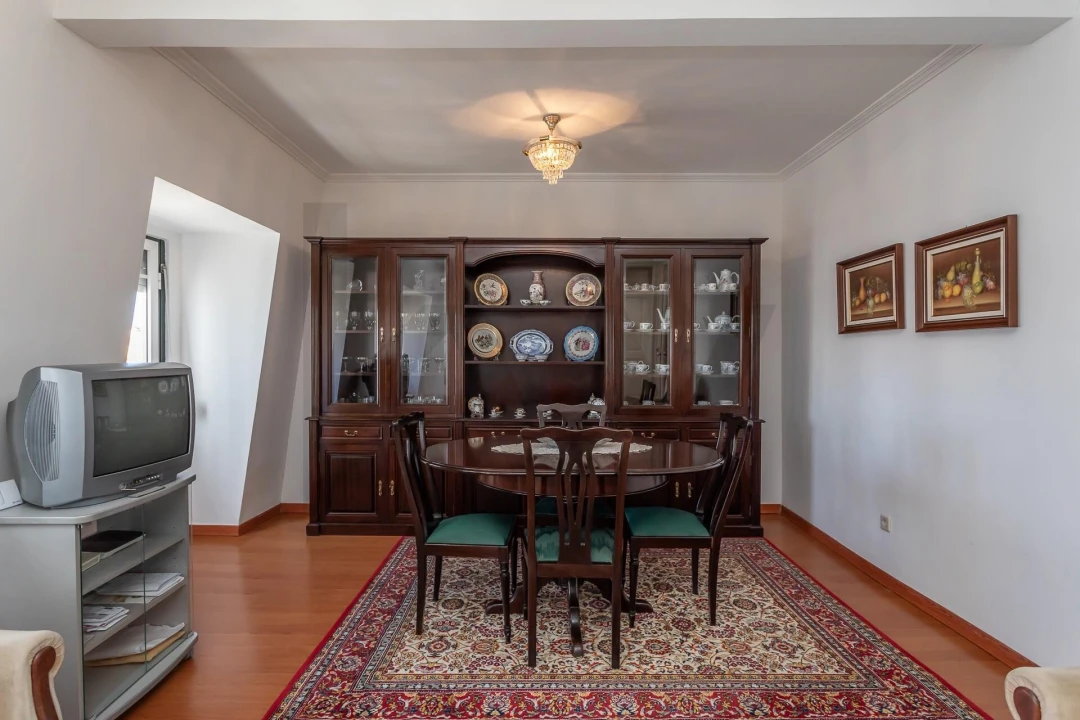 Apartamento T4 para Venda em Arroios Foto 4