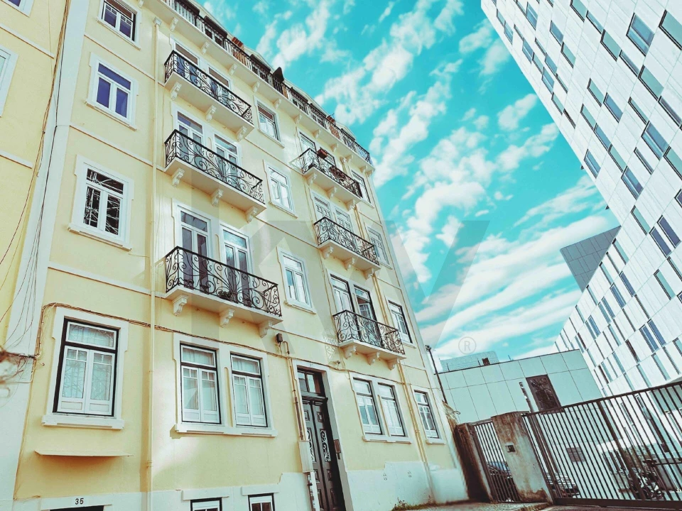 Apartamento T4 para Venda em Arroios Foto 1