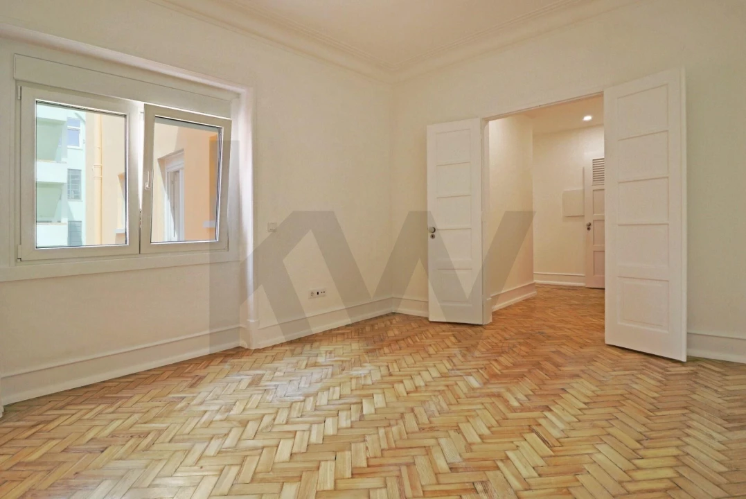 Apartamento T4 para Arrendamento em Areeiro Foto 24