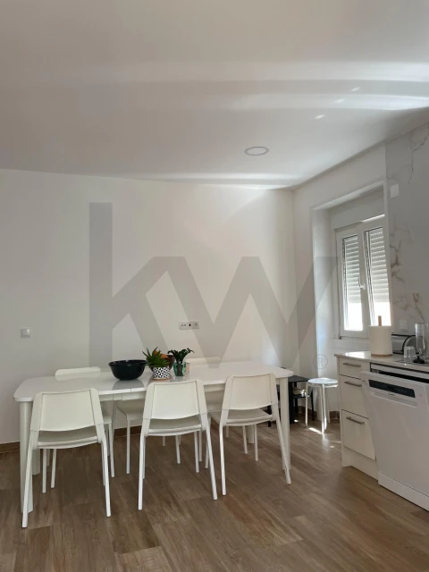Apartamento T4 para Arrendamento em Areeiro