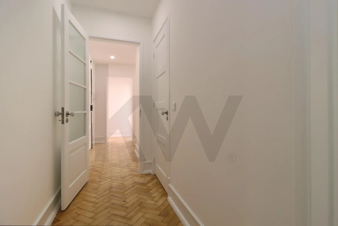 Apartamento T4 para Arrendamento em Areeiro Foto 21