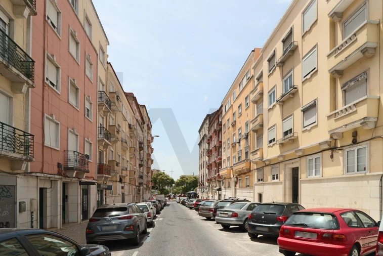 Apartamento T4 para Arrendamento em Areeiro Foto 54