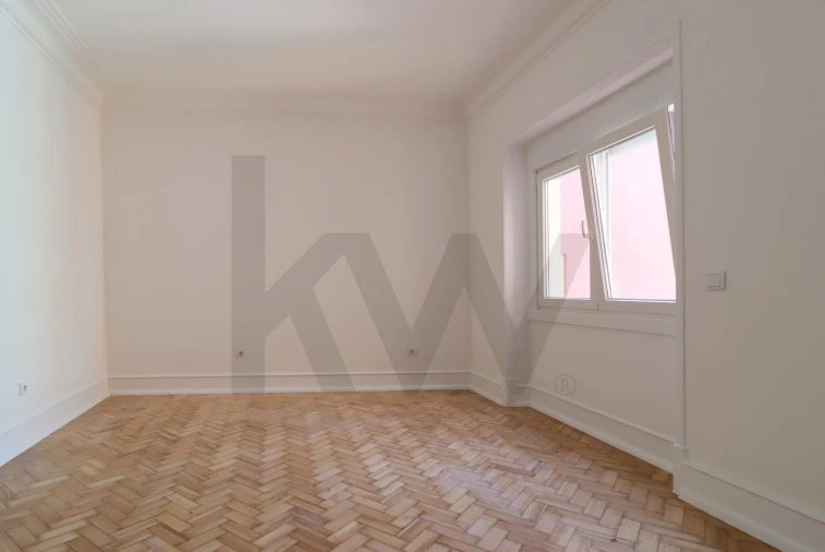 Apartamento T4 para Arrendamento em Areeiro Foto 19