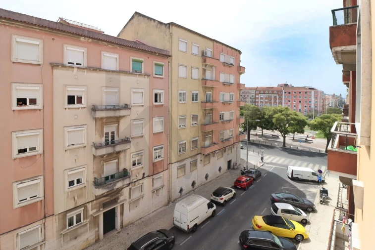 Apartamento T4 para Arrendamento em Areeiro Foto 10