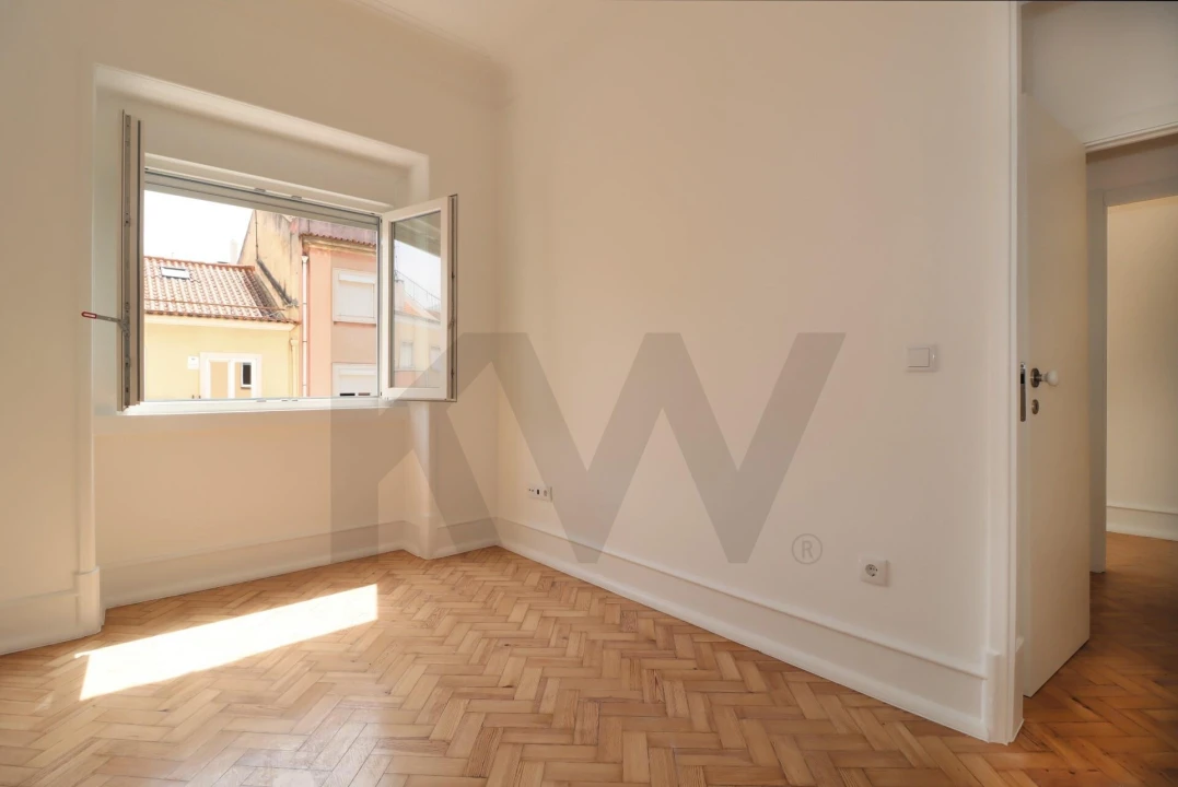 Apartamento T4 para Arrendamento em Areeiro Foto 2