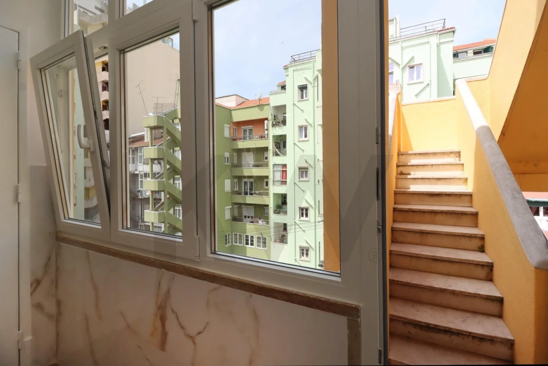 Apartamento T4 para Arrendamento em Areeiro Foto 42