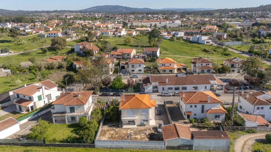 Moradia T4 para Venda em Pampilhosa Foto 41