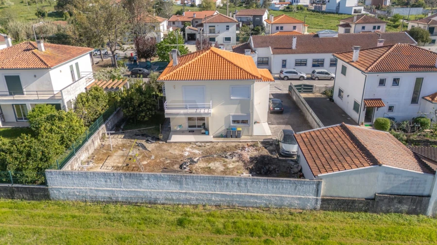 Moradia T4 para Venda em Pampilhosa Foto 39