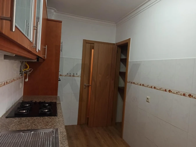Apartamento T2 para Venda em Rio de Mouro Foto 8