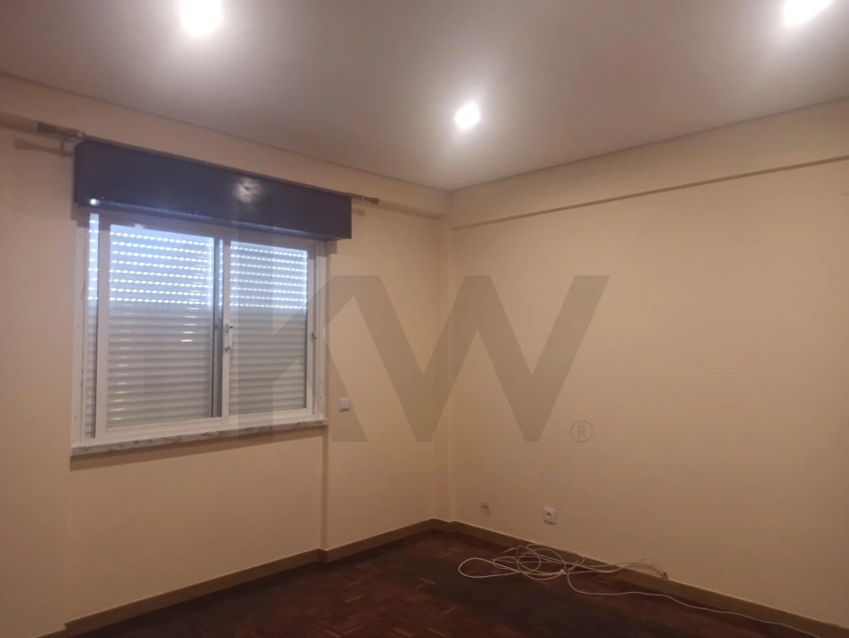 Apartamento T2 para Venda em Rio de Mouro Foto 22