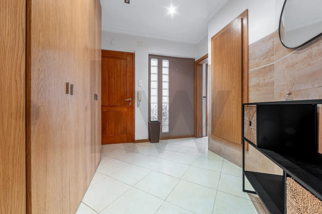 Apartamento T2 para Arrendamento em Odivelas Foto 9