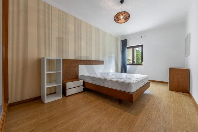 Apartamento T2 para Arrendamento em Odivelas Foto 11