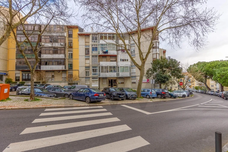 Apartamento T2 para Arrendamento em Odivelas Foto 21