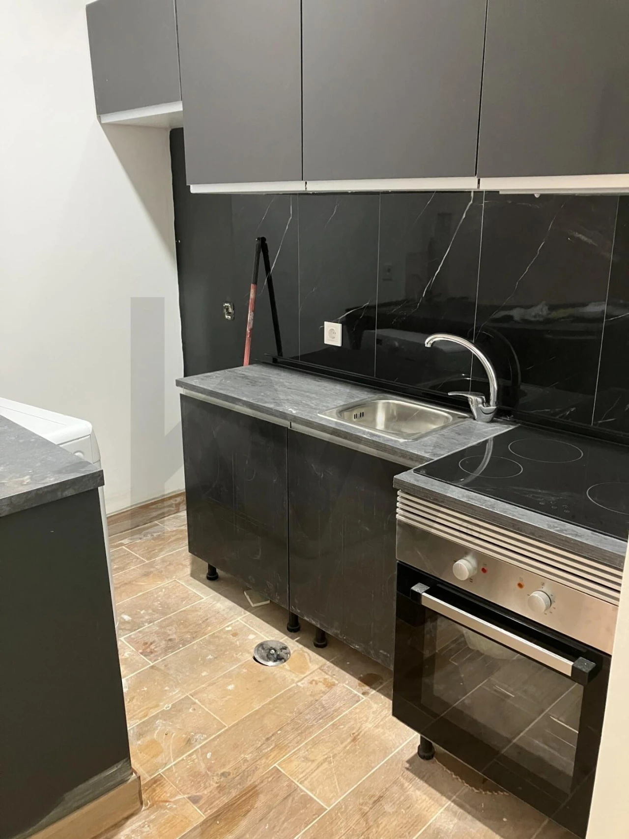 Apartamento T2 para Venda em Campolide Foto 8