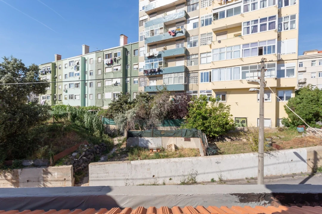 Apartamento T2 para Venda em Campolide Foto 9