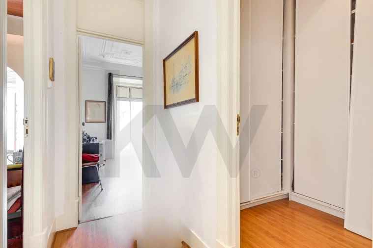 Apartamento T3 para Venda em Campo de Ourique Foto 17