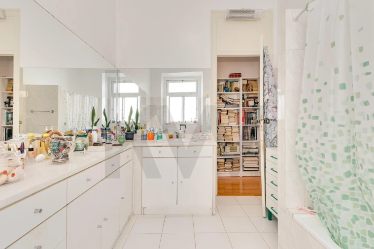 Apartamento T3 para Venda em Campo de Ourique Foto 9