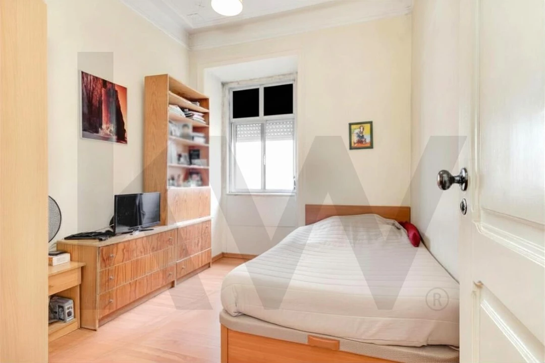 Apartamento T3 para Venda em Campo de Ourique Foto 6