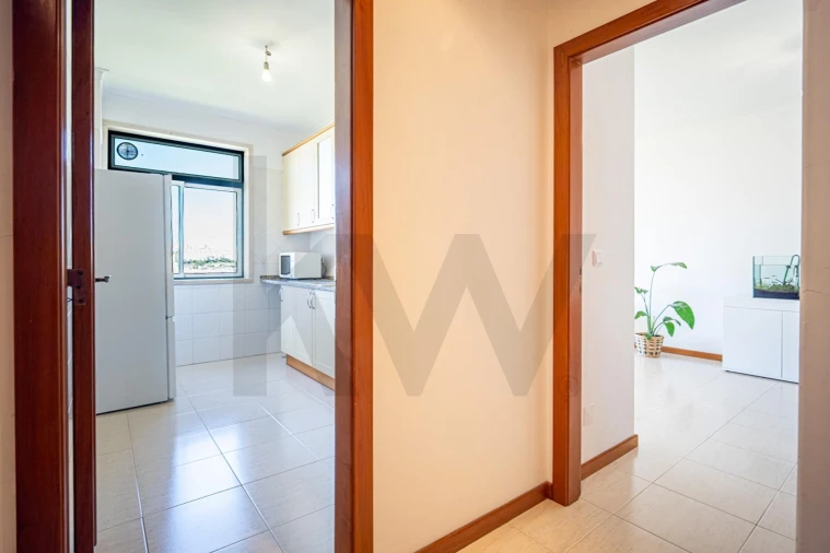 Apartamento T1 para Venda em Rio de Mouro Foto 9
