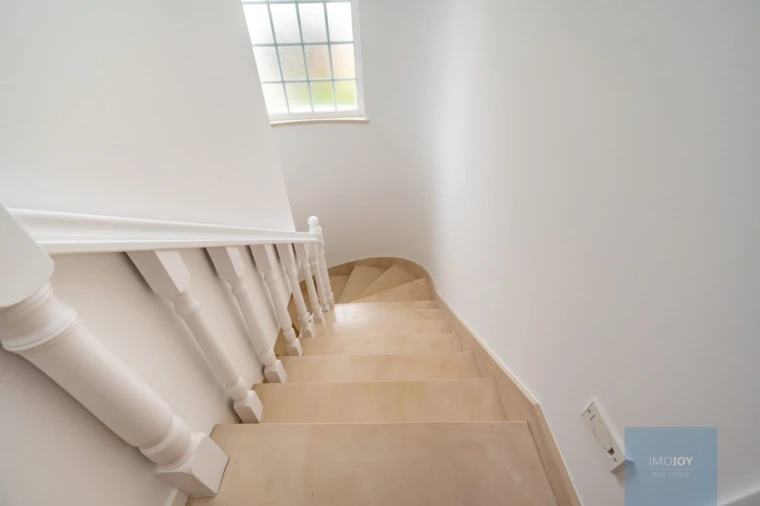 Moradia T4 para Venda em Corroios Foto 28