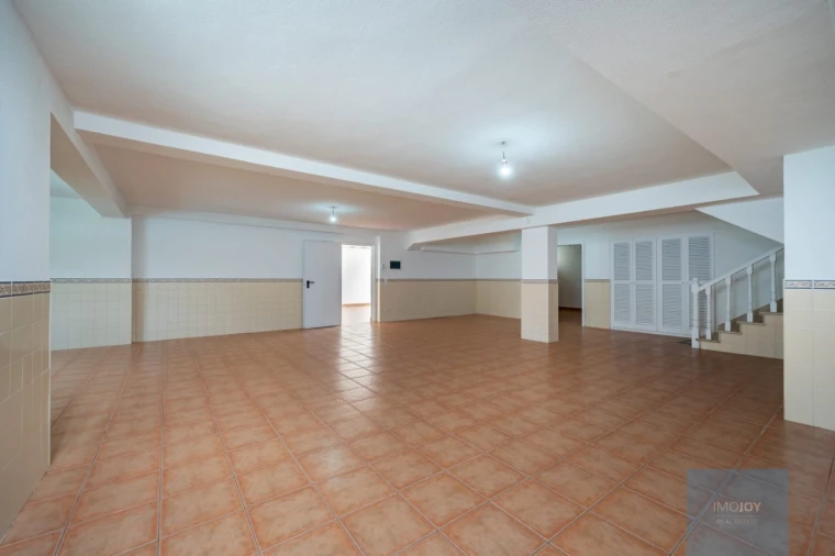 Moradia T4 para Venda em Corroios Foto 32