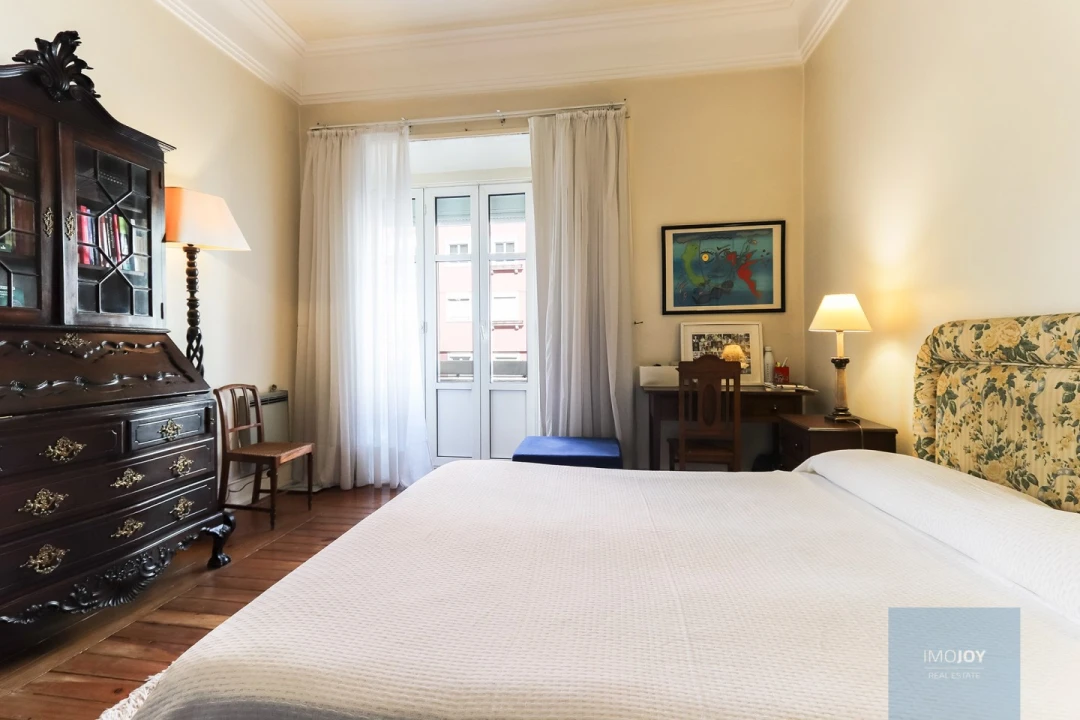 Apartamento T6 para Venda em Areeiro Foto 36