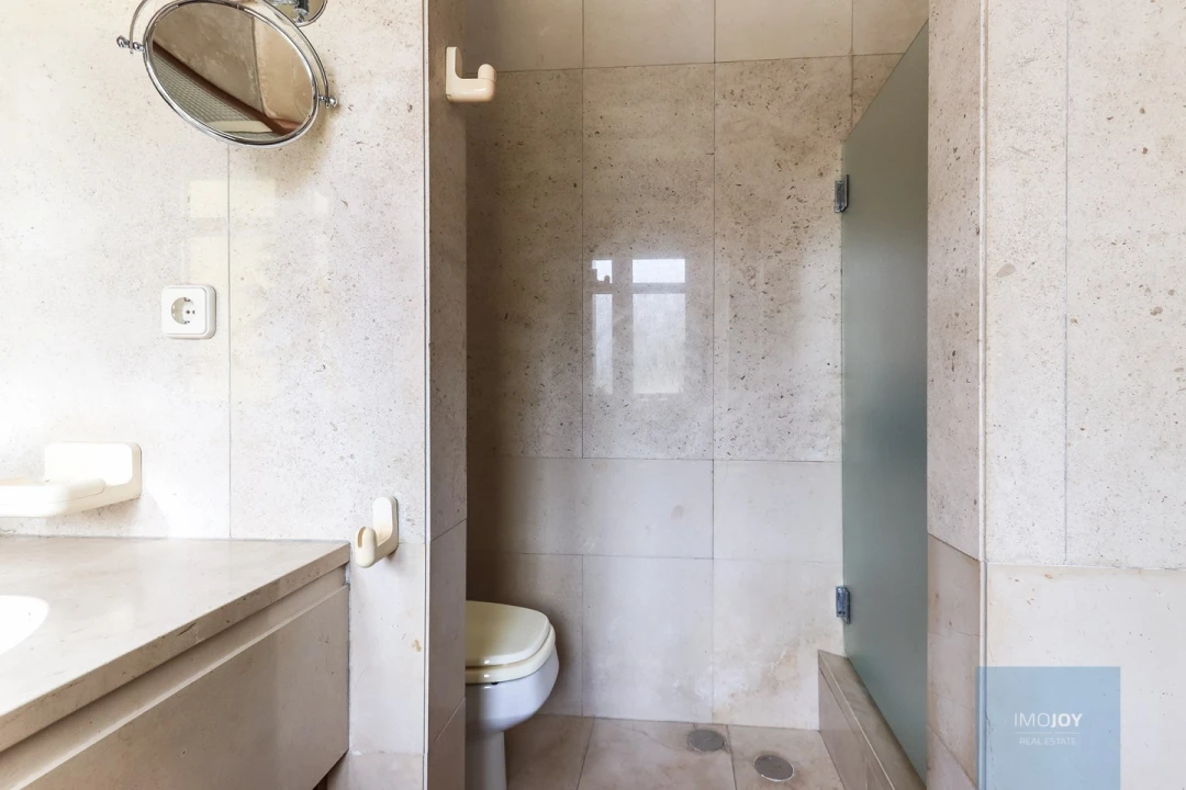 Apartamento T6 para Venda em Areeiro Foto 43