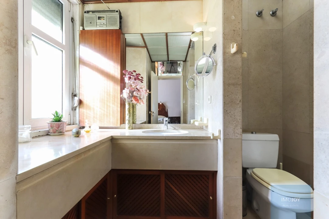 Apartamento T6 para Venda em Areeiro Foto 44