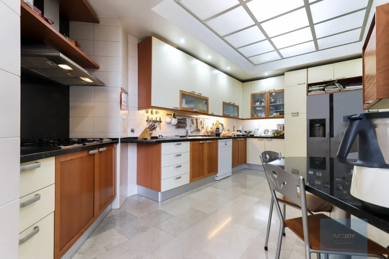 Apartamento T6 para Venda em Areeiro Foto 20