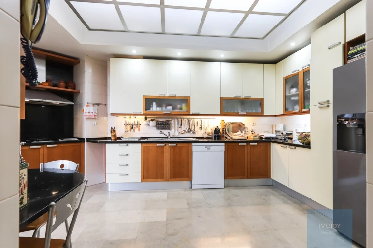 Apartamento T6 para Venda em Areeiro Foto 21