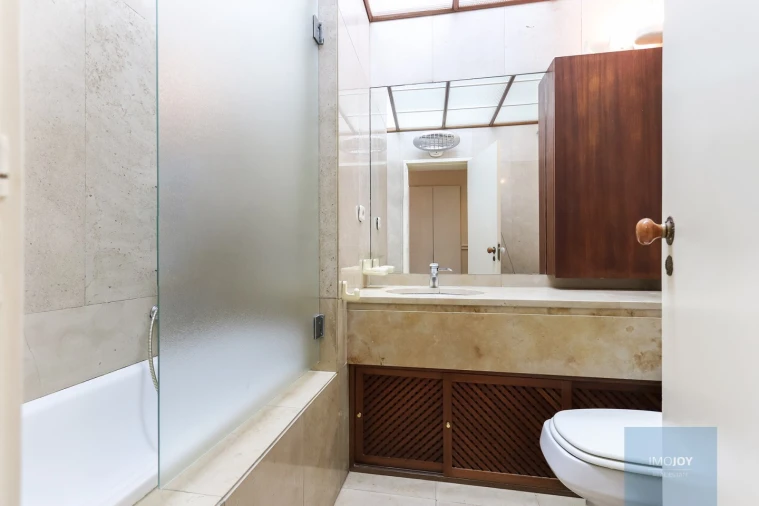 Apartamento T6 para Venda em Areeiro Foto 38